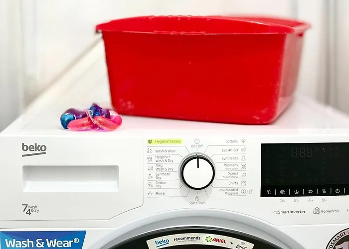 Seaside 2br Apartment Warna