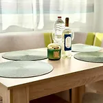 Seaside 2br Апартаменты *