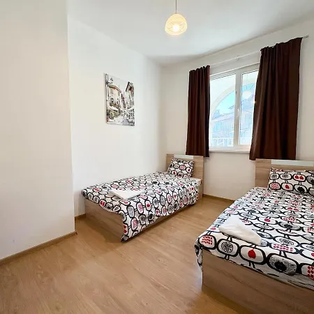 Seaside 2br Free Parking
