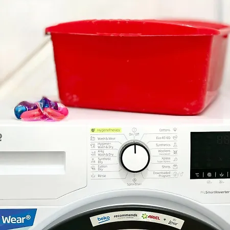 Seaside 2br Apartment Warna